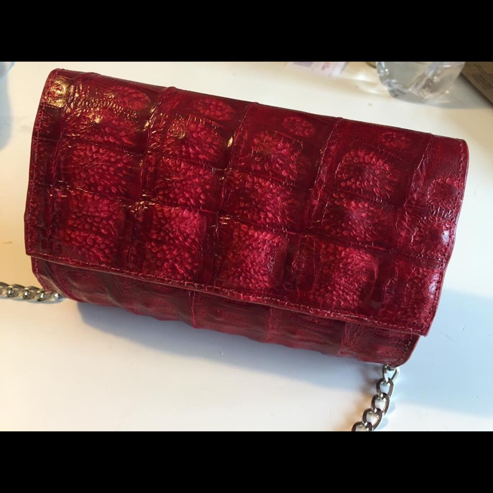 REAL croc leather m w/ gold chain shoulder strap